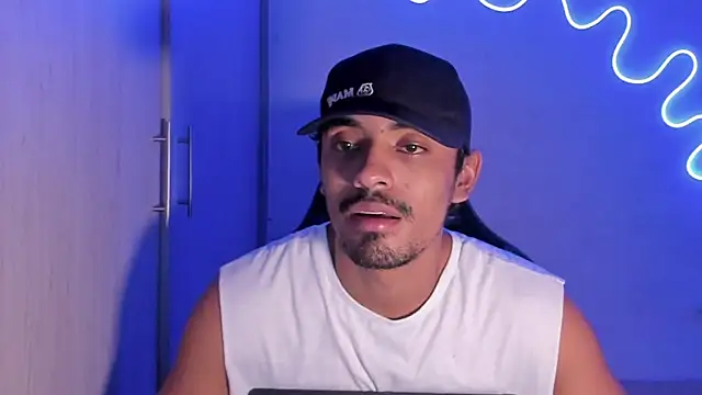 Snapshot of jossi12345j chatting on April 2026 05:30:01 AM jossi12345j online show from April 2026 05:30:01 AM