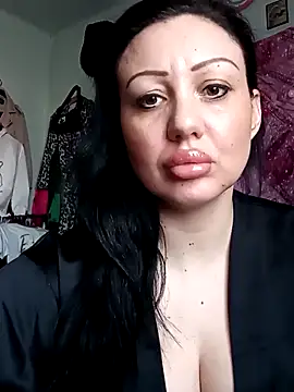 Snapshot of Eufrozina4 chatting on March 2026 02:43:01 PM Eufrozina4 online show from March 2026 02:43:01 PM