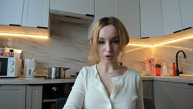 LinaKunilina online show from March 2026 08:32:02 AM