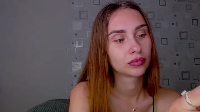 yourameliaa online show from June 2026 06:02:01 PM