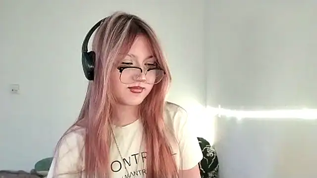 CucKuhta online show from March 2026 03:41:02 PM