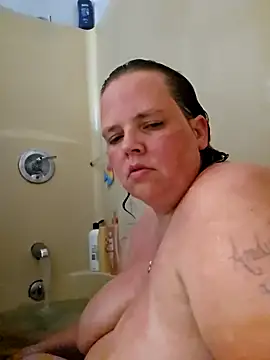 Snapshot of Purplesparkle1 chatting on April 2026 02:33:02 AM Purplesparkle1 online show from April 2026 02:33:02 AM