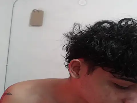 Alejo bigdick21 online show from March 2026 07:29:01 PM