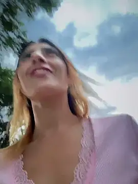 Emma Reyes online show from June 2026 08:04:01 PM