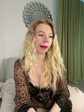 BellaSuns online show from May 2026 10:50:02 PM