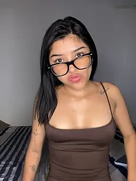 Alexis daviess online show from July 2026 04:10:02 AM