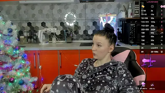 Mary Blu online show from December 2024 02:41:02 AM