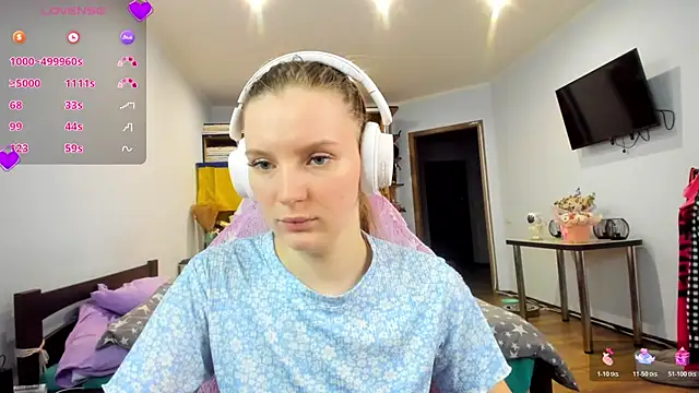 Snapshot of Mary_Blu chatting on February 2026 04:02:01 PM Mary Blu online show from February 2026 04:02:01 PM