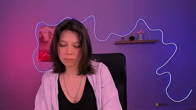 Snapshot of aria_wild_ chatting on May 2026 07:21:01 PM aria wild online show from May 2026 07:21:01 PM