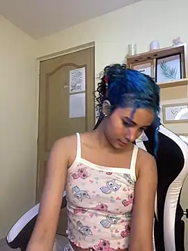Franchezcaa  online show from June 2026 05:02:02 PM