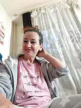 anayss17 online show from April 2026 05:30:01 PM