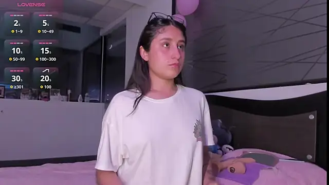 Princess tina online show from April 2026 10:02:02 PM