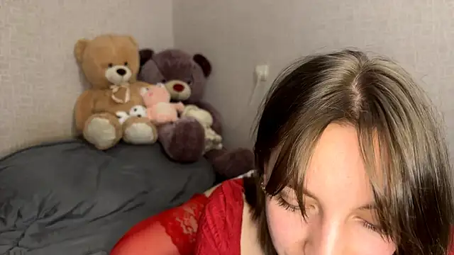 YangReifer online show from April 2026 07:44:01 PM