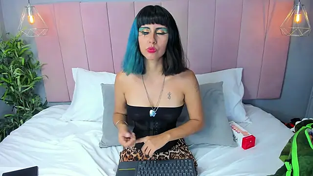 KleoLennox online show from March 2026 02:34:01 PM