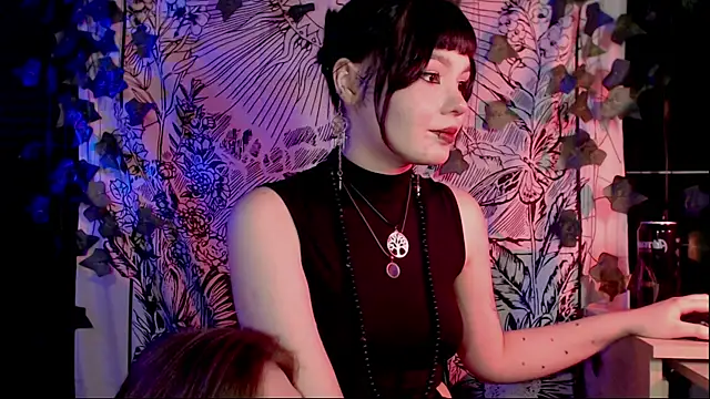 Robin harrington online show from April 2026 11:00:02 PM