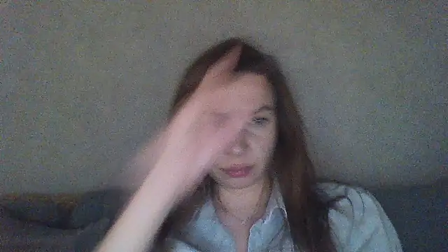 Luna2547 online show from April 2026 06:25:01 PM