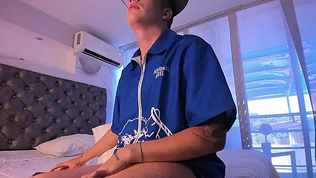 TommyValentine online show from March 2026 06:56:01 PM