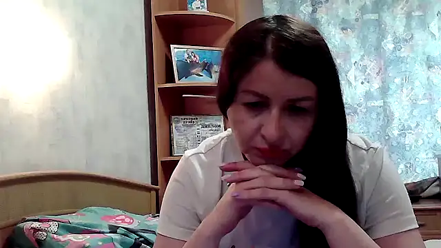 Snapshot of TenderAndSweetX chatting on May 2026 10:33:02 AM TenderAndSweetX online show from May 2026 10:33:02 AM