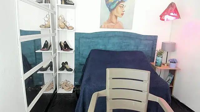 KiaraXMilf online show from March 2026 07:08:02 PM