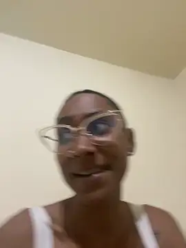 Nina vegas online show from April 2026 10:47:02 AM