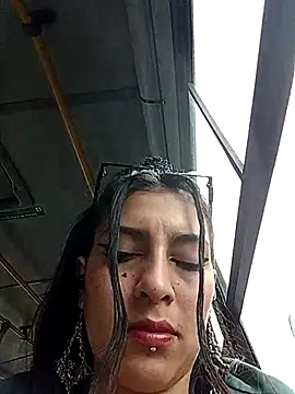 jaade doll online show from April 2026 01:00:02 PM