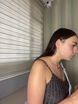 Morgana Pink online show from April 2026 12:25:01 PM