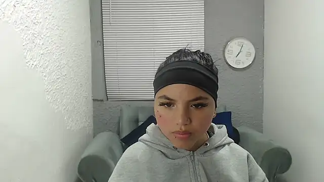 kimmyfuckass online show from May 2026 12:12:02 PM