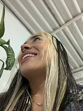 ManuelaVeeleez online show from June 2026 01:59:01 AM