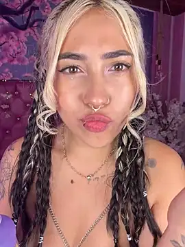 ManuelaVeeleez online show from June 2026 07:36:02 AM