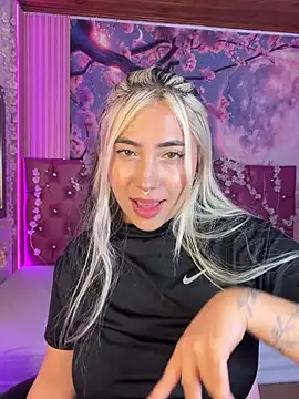 ManuelaVeeleez online show from July 2026 04:51:02 AM