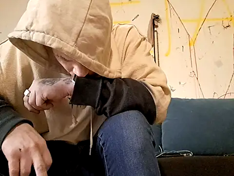 AWolf92 online show from May 2026 01:33:02 AM