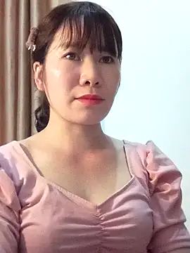 Snapshot of Bondgirl_9 chatting on March 2026 05:23:01 AM Bondgirl 9 online show from March 2026 05:23:01 AM