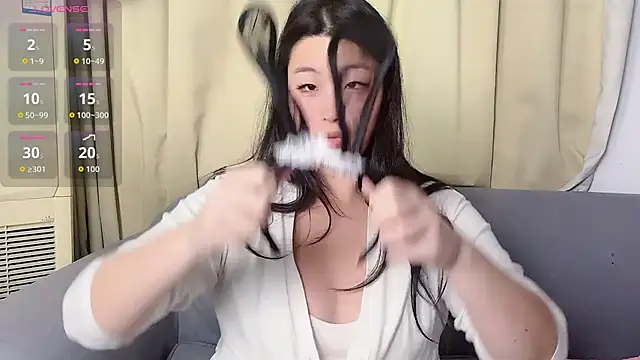 Tavie1744 online show from April 2026 11:24:02 PM