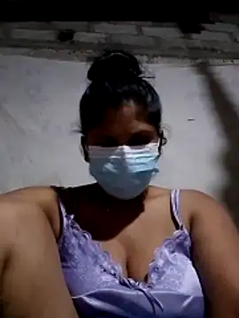 nilkirilli online show from April 2026 10:11:01 PM