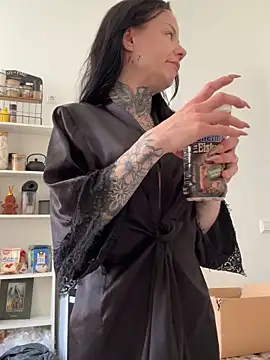 SkinnyLilly online show from April 2026 08:23:01 AM