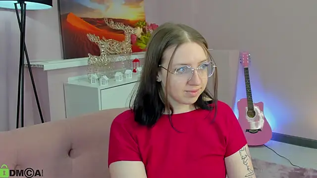 maxinemouse online show from March 2026 12:02:02 PM