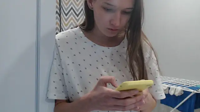 Olivia Swann online show from March 2026 08:46:01 PM