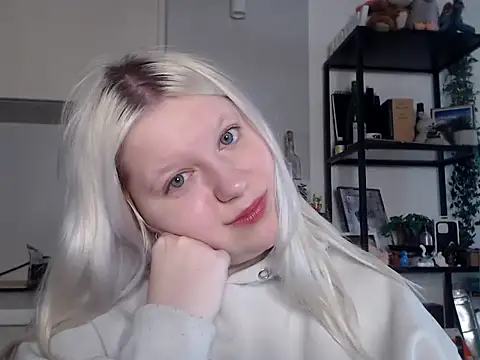 Snapshot of LenaSecret19 chatting on May 2026 05:48:01 AM LenaSecret19 online show from May 2026 05:48:01 AM