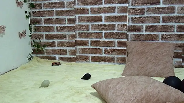 Katia Cutte online show from March 2026 09:43:01 PM