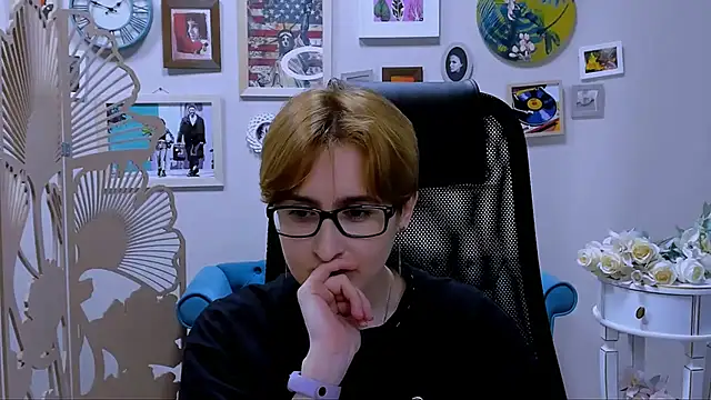 LixeLuna online show from March 2026 06:50:02 AM