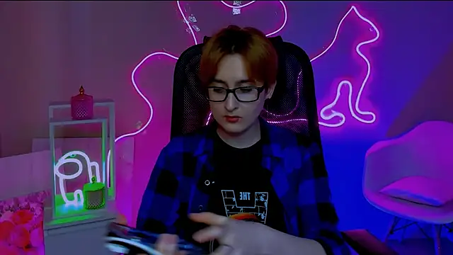 LixeLuna online show from April 2026 06:33:01 AM