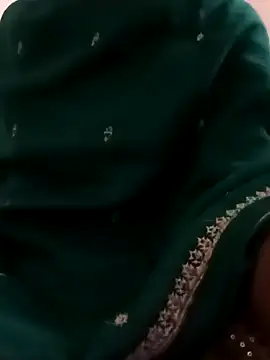 Snapshot of niyashree100 chatting on March 2026 12:56:02 PM niyashree100 online show from March 2026 12:56:02 PM