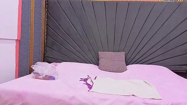 Kaely-Hot- online show from March 2026 02:54:01 PM