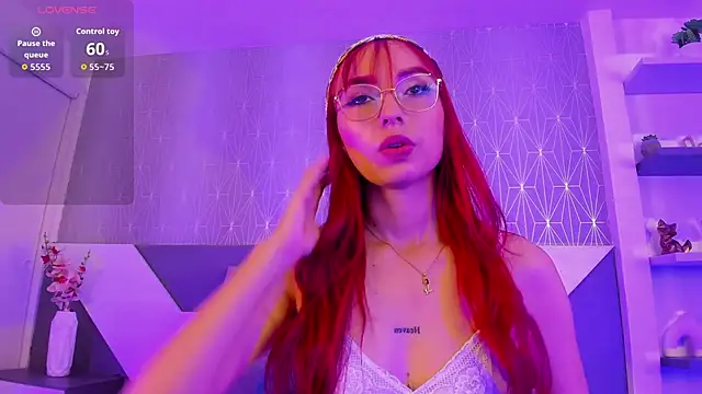 Snapshot of Ashleey_Vega chatting on May 2026 01:18:01 PM Ashleey Vega online show from May 2026 01:18:01 PM