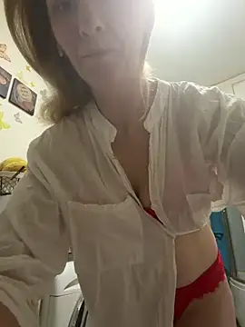 Snapshot of Secret_Ladyx chatting on May 2026 04:09:02 AM Secret Ladyx online show from May 2026 04:09:02 AM