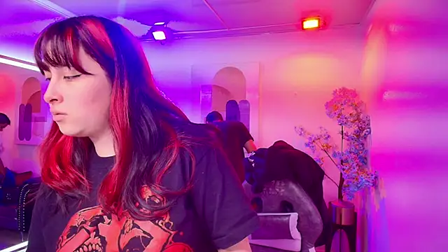 TarlyWho online show from April 2026 11:25:01 AM