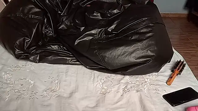 Ruiva40tona online show from April 2026 01:14:01 PM