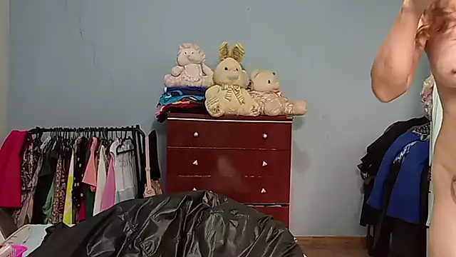 Snapshot of Ruiva40tona chatting on July 2026 05:05:01 PM Ruiva40tona online show from July 2026 05:05:01 PM