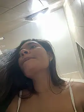 Sweetroseof online show from April 2026 10:56:02 PM