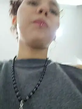 Isabella Stark online show from April 2026 11:31:02 AM